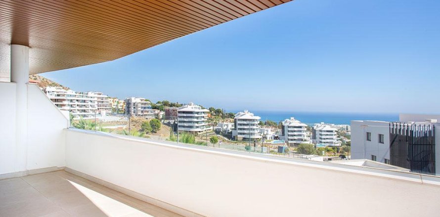 Квартира в Фуэнхирола, Малага, Испания 3 спальни, 120м2 №144510