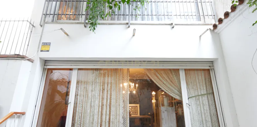Casa a Vilanova i la Geltru, Barcelona, Spagna 5 camere da letto, 334 mq. N° 167170