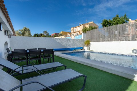 Villa à vendre à Los Balcones, Alicante, Espagne, 4 chambres, 245 m2 No. 189144 - photo 5