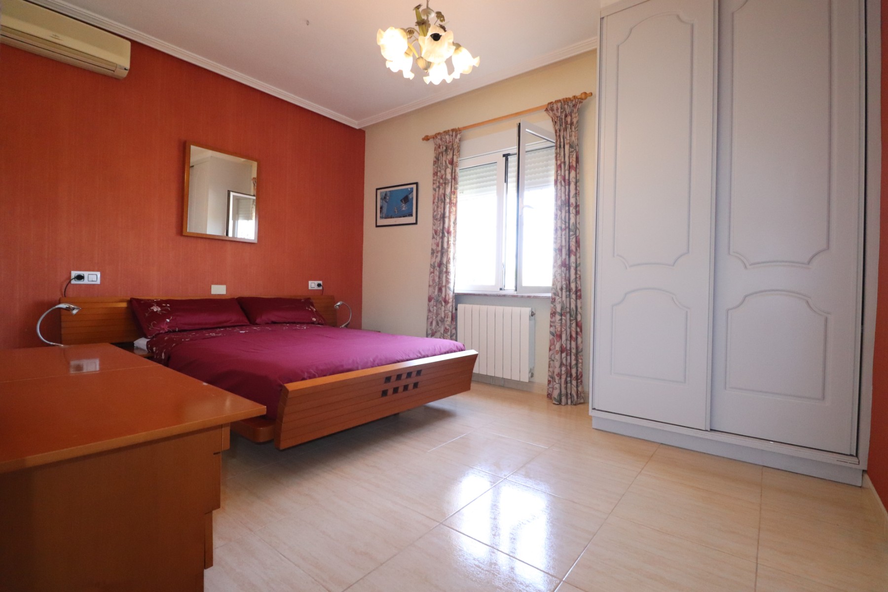 Villa i Algorfa, Alicante, Spanien 3 sovrum, 264 kvm. Nr. 146582