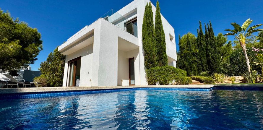 Villa en Pinar De Campoverde, Alicante, España 3 dormitorios, 121 m2 No. 140158