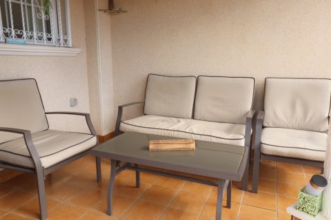 Casa adosada en venta en Alicante, España 3 dormitorios, 90 m2 No. 140156 - foto 7