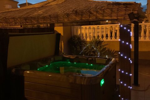 Casa adosada en venta en Alicante, España 3 dormitorios, 90 m2 No. 140156 - foto 4