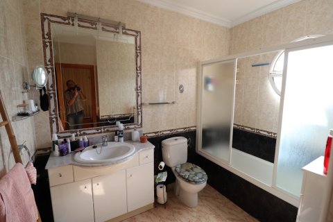 Casa adosada en venta en Alicante, España 3 dormitorios, 90 m2 No. 140156 - foto 30