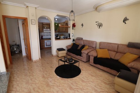 Casa adosada en venta en Alicante, España 3 dormitorios, 90 m2 No. 140156 - foto 8