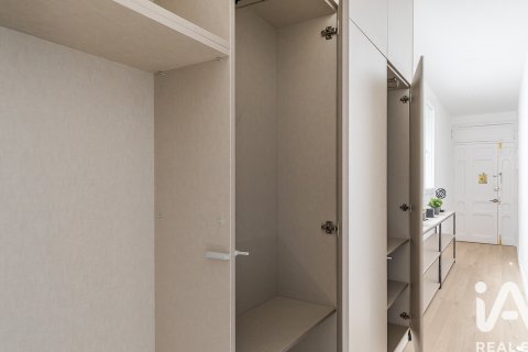 Huoneisto vuokrattavana Madrid, Espanja , 74 m2 No. 188506 - kuva 15