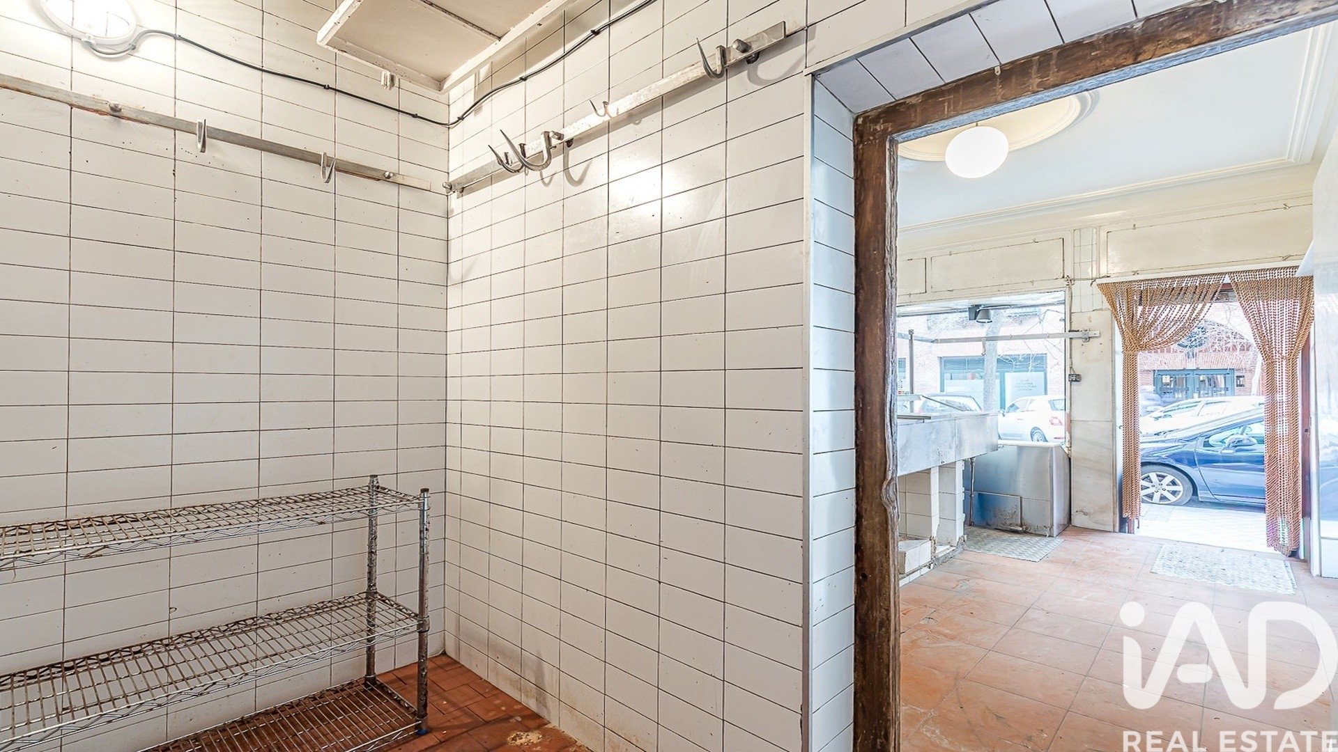 Commercial property in Madrid, Spain 1 bedroom, 128 sq.m. No. 188508