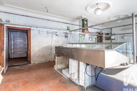 Komerciāls īpašums īrēšanai Madrid, Spānijā 1 istaba, 128 m2 Nr. 188508 - attēls 6