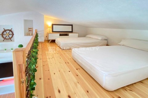 Duplex for sale in Platja D'aro, Girona, Spain 2 bedrooms, 120 sq.m. No. 177069 - photo 15