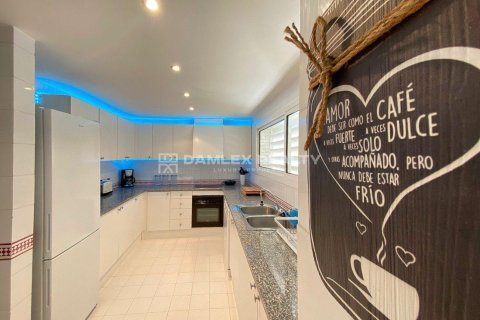 Duplex for sale in Platja D'aro, Girona, Spain 2 bedrooms, 120 sq.m. No. 177069 - photo 6