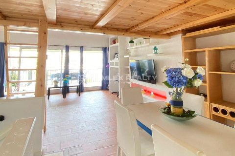 Duplex for sale in Platja D'aro, Girona, Spain 2 bedrooms, 120 sq.m. No. 177069 - photo 5