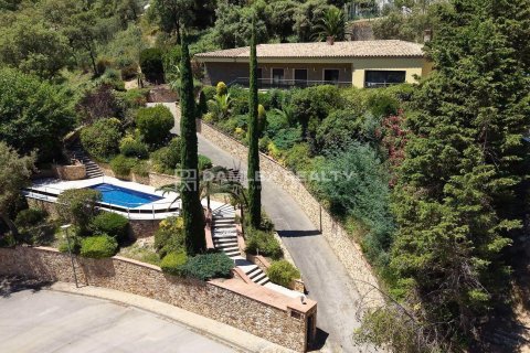Villa for sale in Platja D'aro, Girona, Spain 3 bedrooms, 283 sq.m. No. 177073 - photo 28