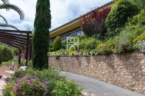 Villa for sale in Platja D'aro, Girona, Spain 3 bedrooms, 283 sq.m. No. 177073 - photo 8