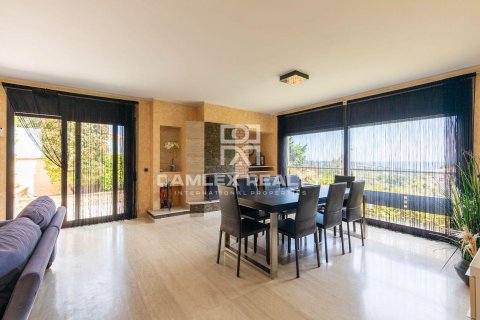 Villa for sale in Platja D'aro, Girona, Spain 3 bedrooms, 283 sq.m. No. 177073 - photo 11