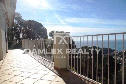 House in Lloret de Mar, Girona, Spain 4 bedrooms, 174 sq.m. No. 177074