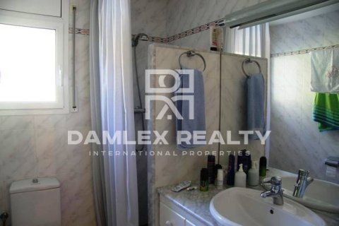 House for sale in Lloret de Mar, Girona, Spain 4 bedrooms, 174 sq.m. No. 177074 - photo 13