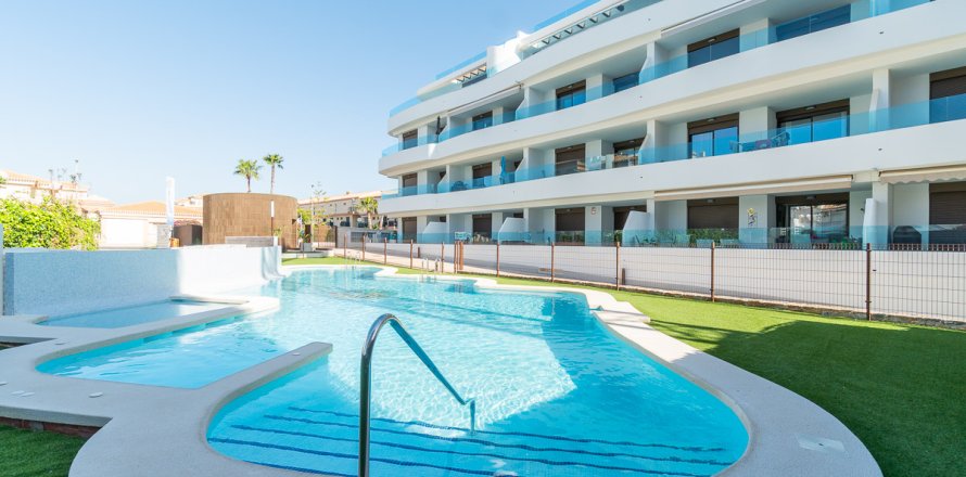 Apartment à Alicante, Espagne 3 chambres, 131 m2 No. 163233