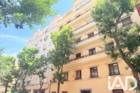 Apartament w Madrid, Hiszpania 3 sypialnie, 87 mkw. nr 187603