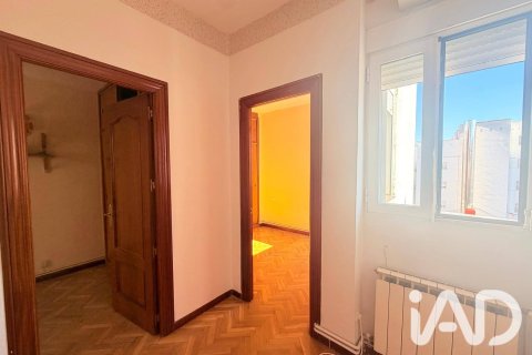 Apartament w Madrid, Hiszpania 2 sypialnie, 43 mkw. nr 187605 – zdjęcie 21