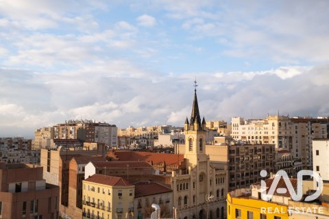 Penthouse w Madrid, Hiszpania 2 sypialnie, 130 mkw. nr 187604 – zdjęcie 5