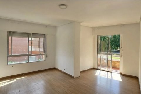 Apartament w Logrono, La Rioja, Hiszpania 4 sypialnie, 150 mkw. nr 187602 – zdjęcie 5