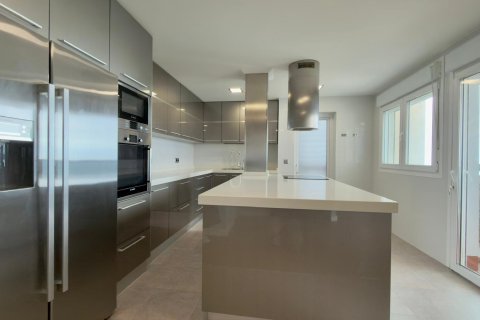 Penthouse for sale in Villajoyosa, Alicante, Spain 4 bedrooms, 255 sq.m. No. 167277 - photo 15
