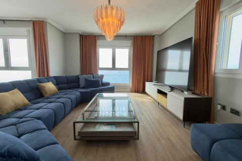 Penthouse for sale in Villajoyosa, Alicante, Spain 4 bedrooms, 255 sq.m. No. 167277 - photo 2