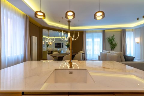 Apartment for sale in Madrid, Spain 2 bedrooms, 127 sq.m. No. 167278 - photo 10