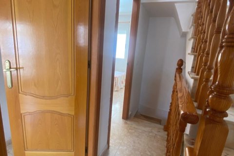 House for sale in Torrevieja, Alicante, Spain 3 bedrooms, 92 sq.m. No. 167280 - photo 8