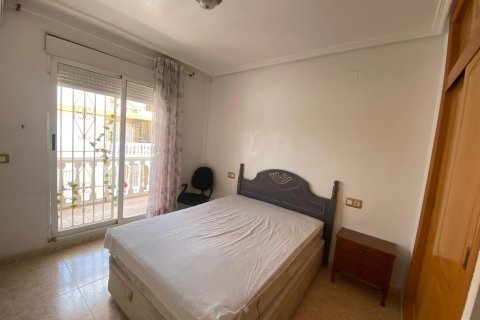 House for sale in Torrevieja, Alicante, Spain 3 bedrooms, 92 sq.m. No. 167280 - photo 13