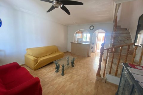 House for sale in Torrevieja, Alicante, Spain 3 bedrooms, 92 sq.m. No. 167280 - photo 4