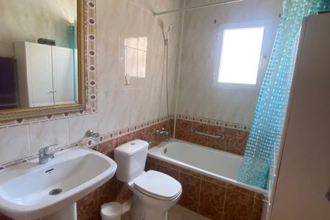 House for sale in Torrevieja, Alicante, Spain 3 bedrooms, 92 sq.m. No. 167280 - photo 9