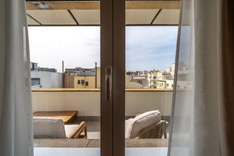 Apartment for sale in Madrid, Spain 3 bedrooms, 158 sq.m. No. 167279 - photo 22