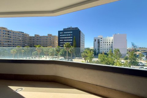 Apartment for sale in Alicante, Spain 3 bedrooms, 104 sq.m. No. 167281 - photo 3