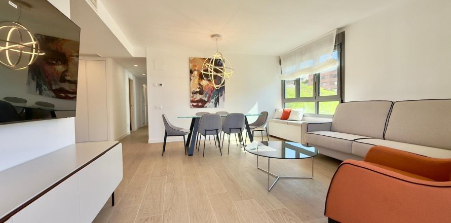 Apartment in Alicante, Spain 3 bedrooms, 104 sq.m. No. 167281