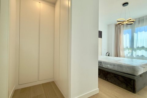 Apartment for sale in Alicante, Spain 3 bedrooms, 104 sq.m. No. 167281 - photo 14