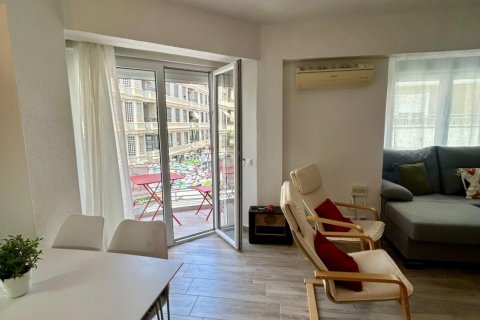 Apartment for sale in Torrevieja, Alicante, Spain 3 bedrooms, 100 sq.m. No. 167283 - photo 3
