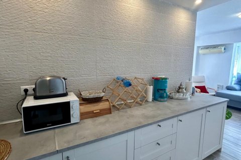 Apartment for sale in Torrevieja, Alicante, Spain 3 bedrooms, 100 sq.m. No. 167283 - photo 7