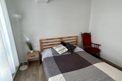 Apartment for sale in Torrevieja, Alicante, Spain 3 bedrooms, 100 sq.m. No. 167283 - photo 21