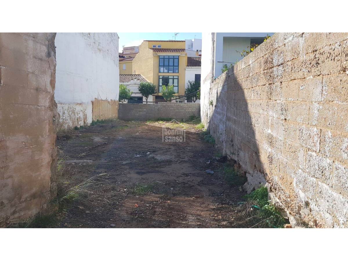 Parcela en Mahon, Menorca, España No. 65191
