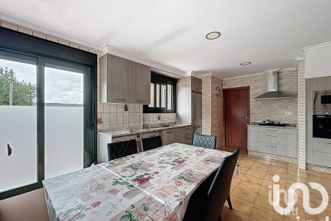 Продажа дома в Понтеведра, Испания 4 спальни, 331м2 №153261 - фото 4