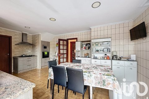 Продажа дома в Понтеведра, Испания 4 спальни, 331м2 №153261 - фото 6