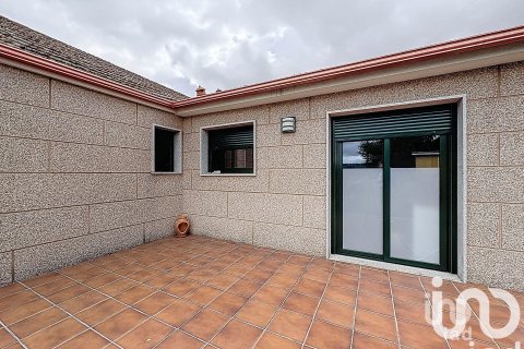 Продажа дома в Понтеведра, Испания 4 спальни, 331м2 №153261 - фото 26