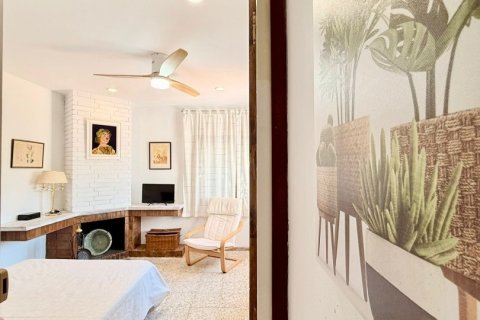 Talo myytävänä Calafell, Tarragona, Espanja, 7 makuuhuonetta, 175 m2 No. 153263 - kuva 16