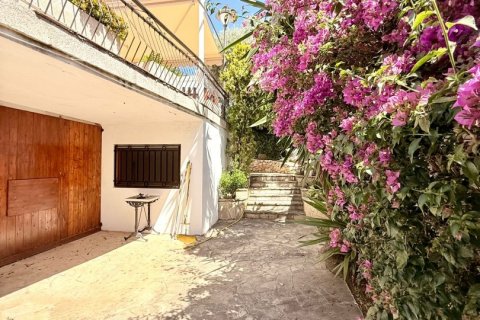 Talo myytävänä Calafell, Tarragona, Espanja, 7 makuuhuonetta, 175 m2 No. 153263 - kuva 25