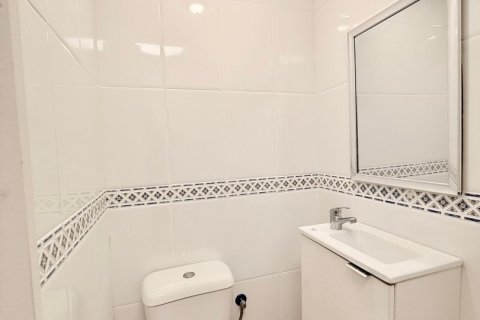 Talo myytävänä Calafell, Tarragona, Espanja, 7 makuuhuonetta, 175 m2 No. 153263 - kuva 27