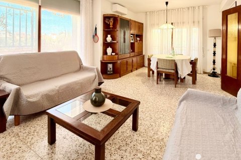 Talo myytävänä Calafell, Tarragona, Espanja, 7 makuuhuonetta, 175 m2 No. 153263 - kuva 13