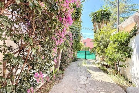 Talo myytävänä Calafell, Tarragona, Espanja, 7 makuuhuonetta, 175 m2 No. 153263 - kuva 26