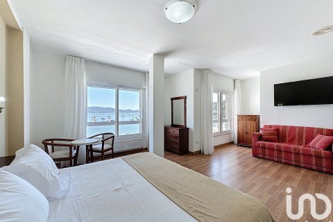 Hotelli myytävänä Raxo, Pontevedra, Espanja, 49 makuuhuonetta, 1663 m2 No. 153260 - kuva 11