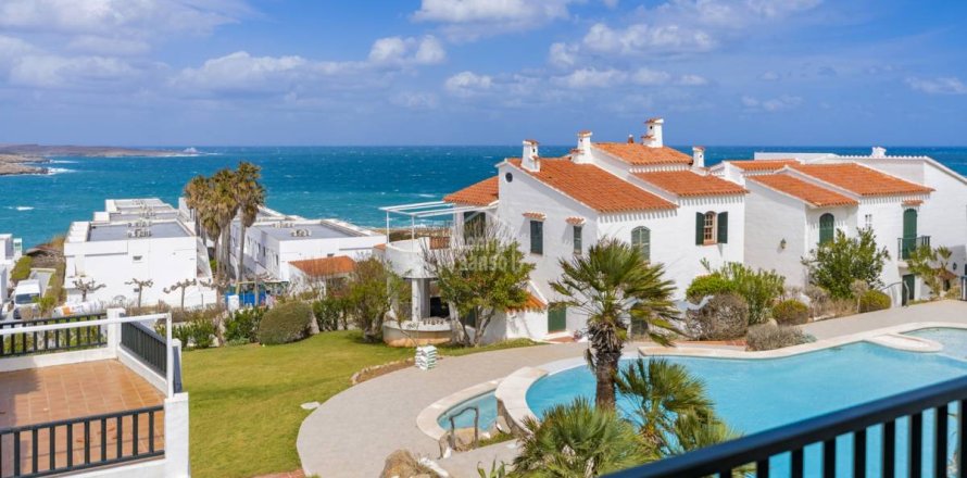 Apartamento en Es Mercadal, Menorca, España 3 dormitorios, 64 m2 No. 167678